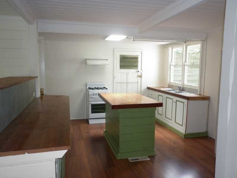 15 Legg Road, Emerald VIC 3782