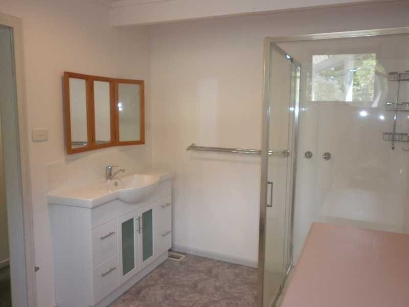 15 Legg Road, Emerald VIC 3782