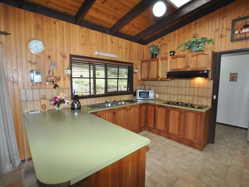 32 Second Avenue, Cockatoo VIC 3781