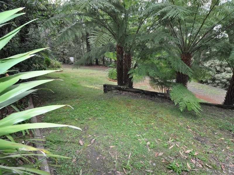 32 Second Avenue, Cockatoo VIC 3781