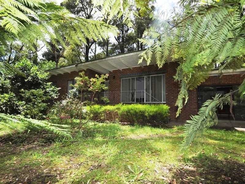 21 Alexander Avenue, Cockatoo VIC 3781