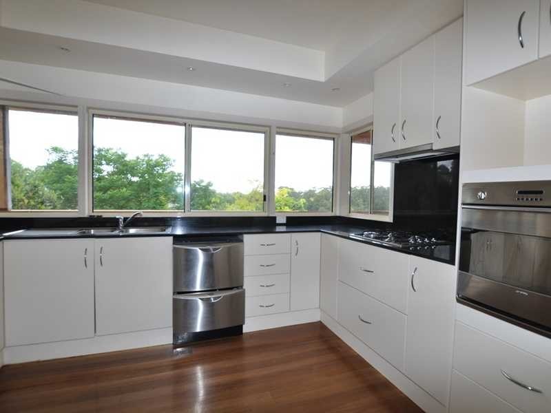 4 Don Phillip Court, Gembrook VIC 3783