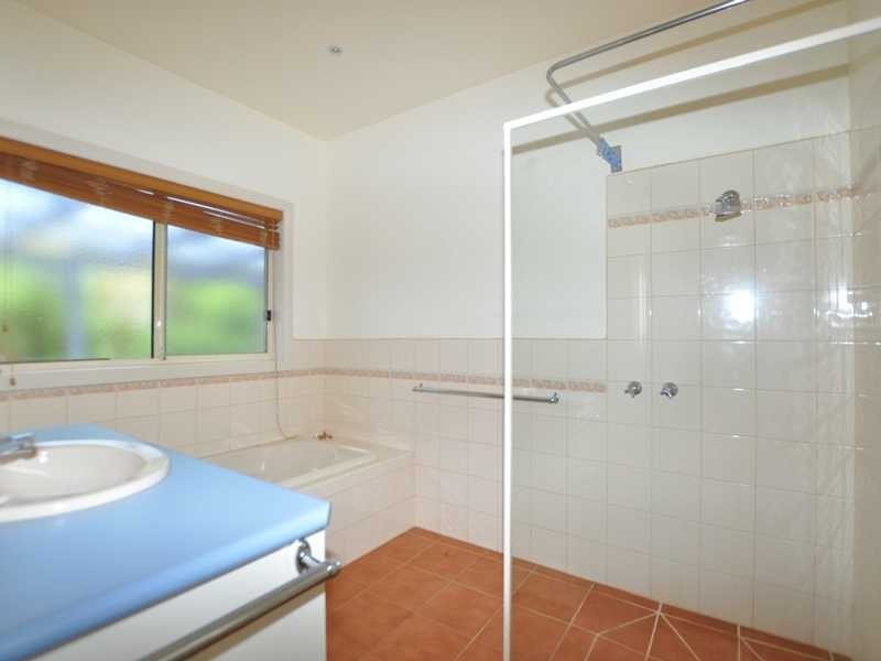 4 Don Phillip Court, Gembrook VIC 3783