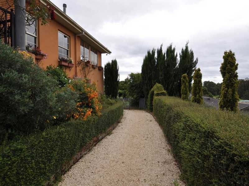 4 Don Phillip Court, Gembrook VIC 3783