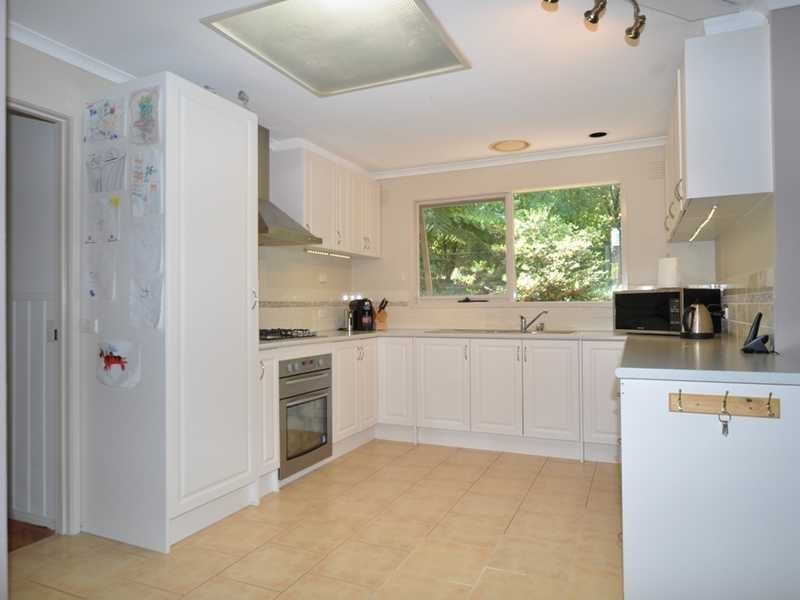 20 Wong Hee Road, Emerald VIC 3782