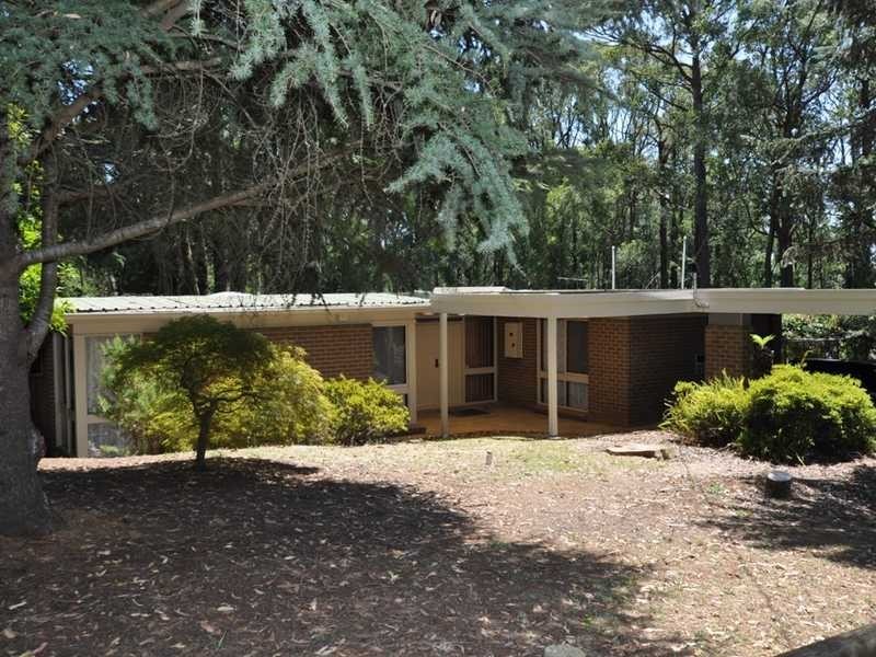 19 Alfred Grove, Avonsleigh VIC 3782