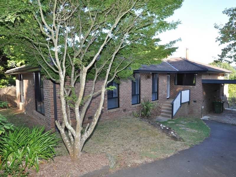20 Charman Avenue, Emerald VIC 3782
