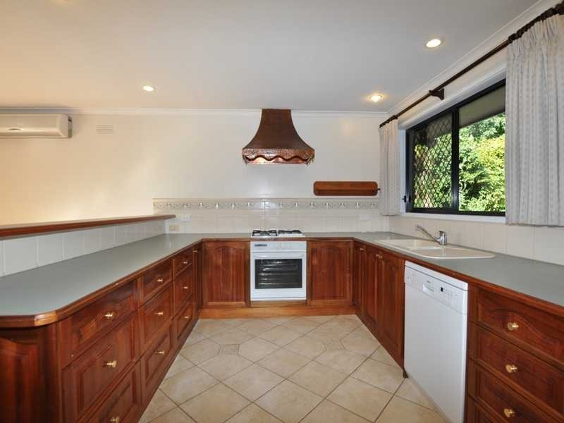 20 Charman Avenue, Emerald VIC 3782