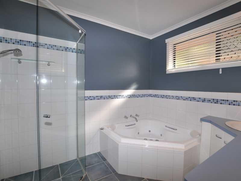 20 Charman Avenue, Emerald VIC 3782