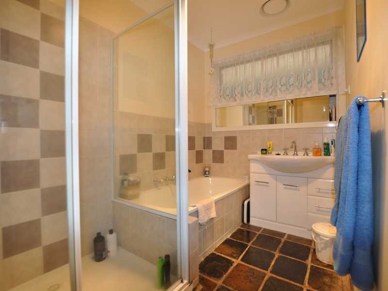 10 Devon Avenue, Cockatoo VIC 3781