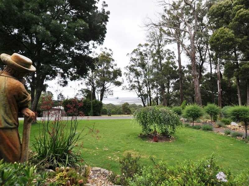 23 A Clematis Park Drive, Emerald VIC 3782