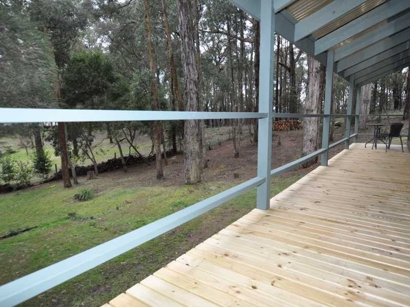 2 Bellbird Crescent, Emerald VIC 3782