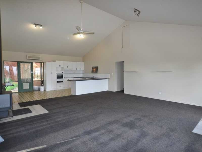 290 Paternoster Road, Cockatoo VIC 3781