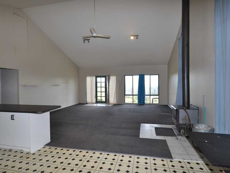 290 Paternoster Road, Cockatoo VIC 3781