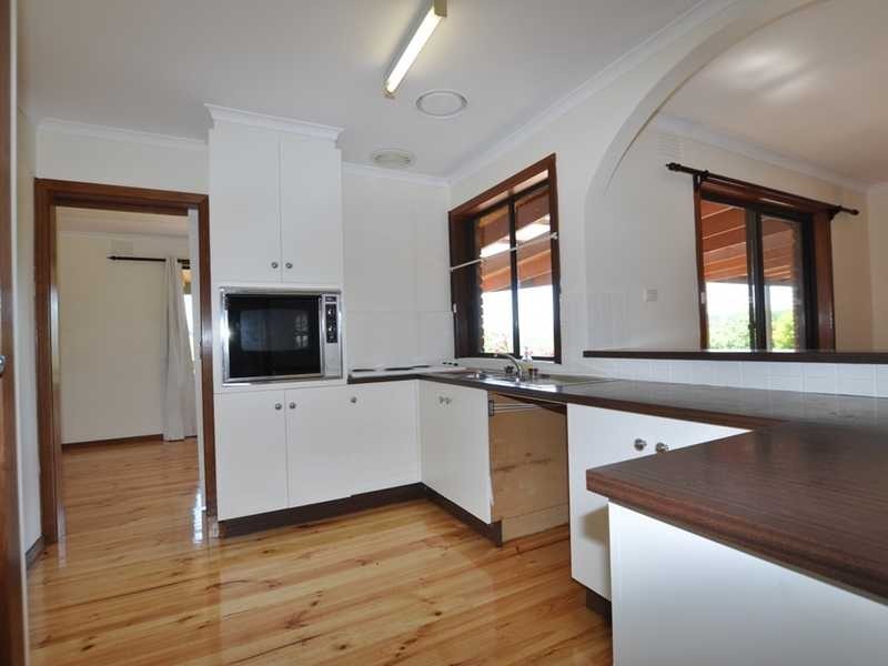 17 Calder Road, Cockatoo VIC 3781