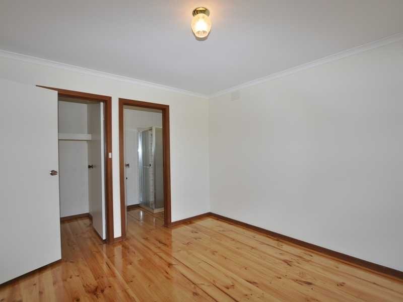 17 Calder Road, Cockatoo VIC 3781