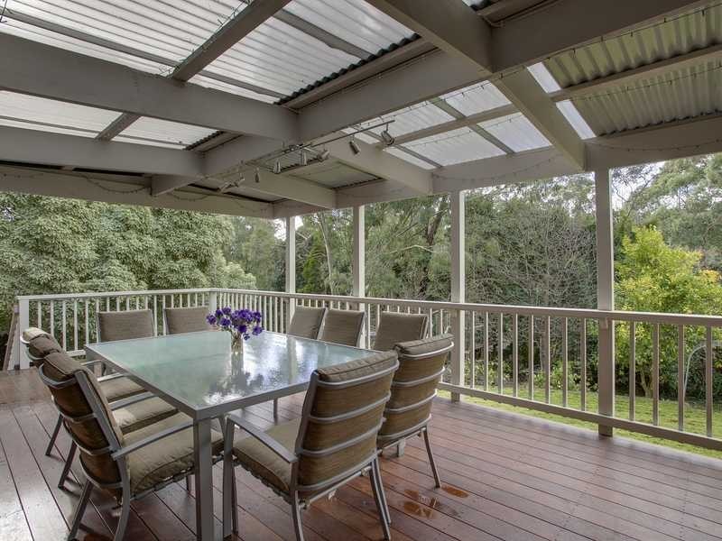 11 Steane Street, Cockatoo VIC 3781