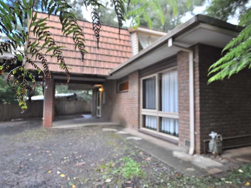 28 First Avenue, Cockatoo VIC 3781