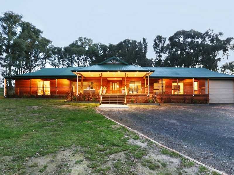380 Woori Yallock Road, Cockatoo VIC 3781
