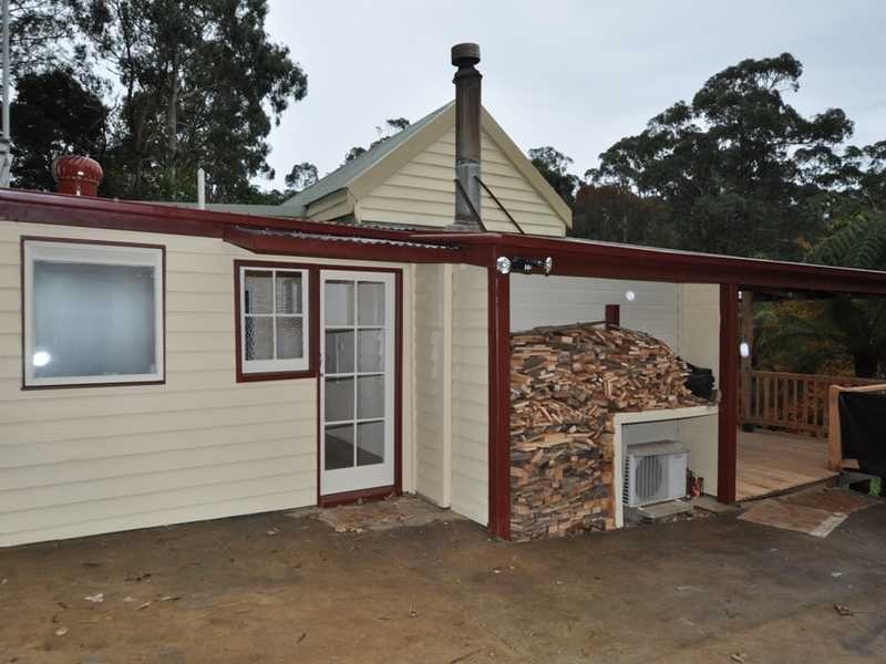 14 Viewhill Road, Cockatoo VIC 3781
