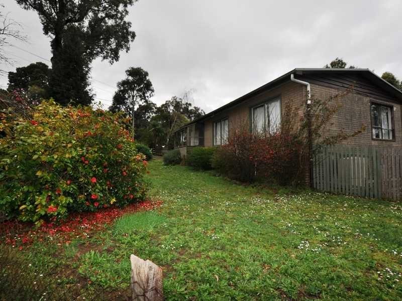 7 Cornish Road, Emerald VIC 3782