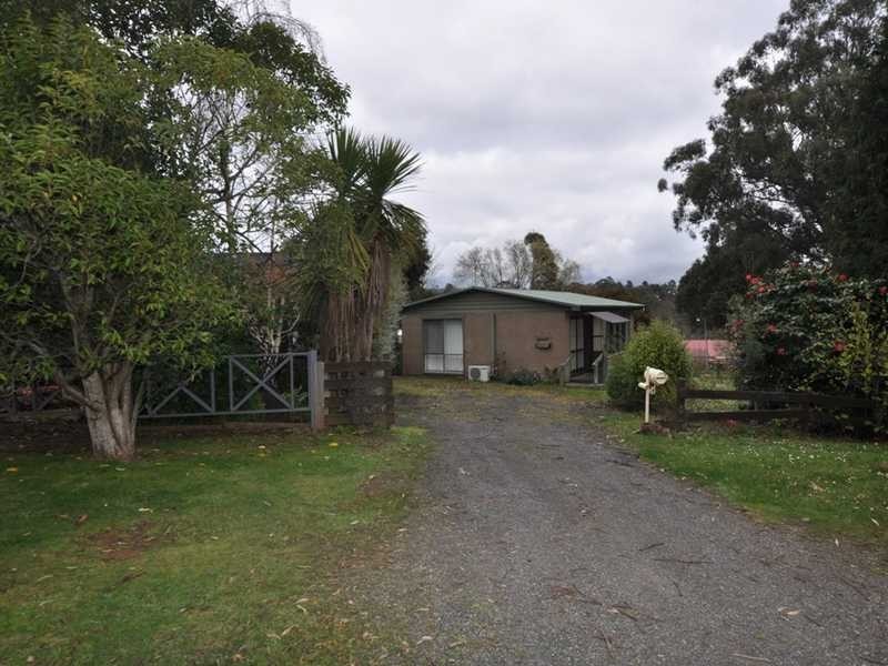 7 Cornish Road, Emerald VIC 3782