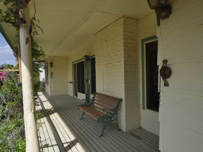 33 Station Road, Gembrook VIC 3783