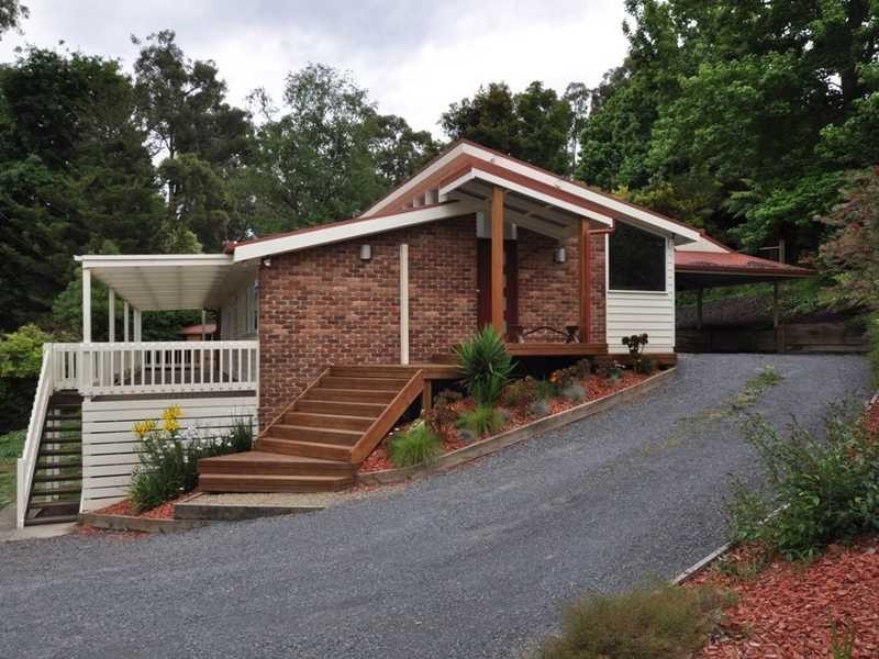 6 Fernshaw Road, Monbulk VIC 3793
