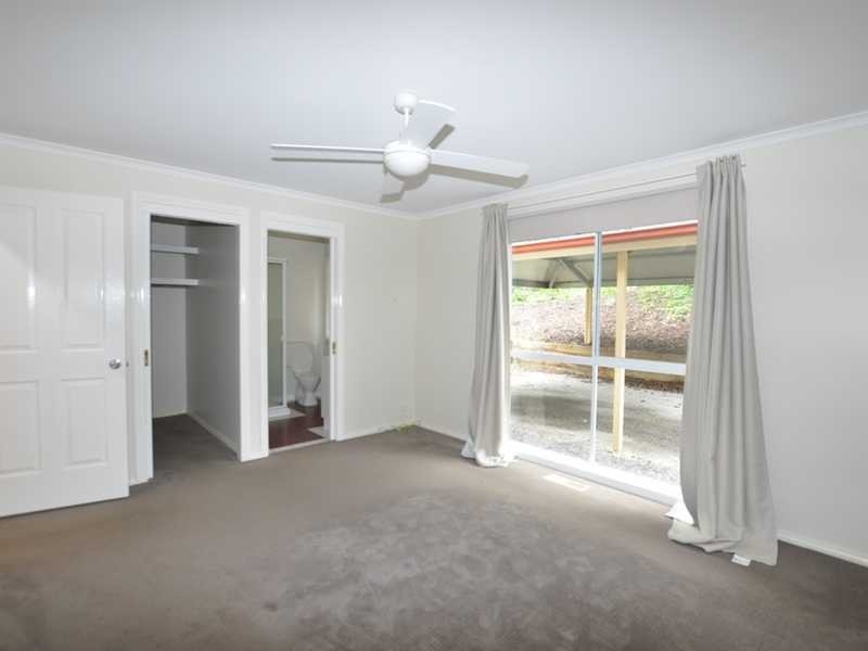 6 Fernshaw Road, Monbulk VIC 3793