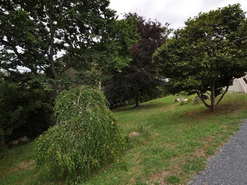 6 Fernshaw Road, Monbulk VIC 3793