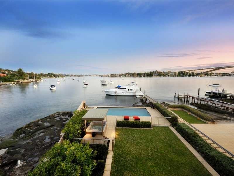 28 Lyndhurst Crescent, Hunters Hill NSW 2110