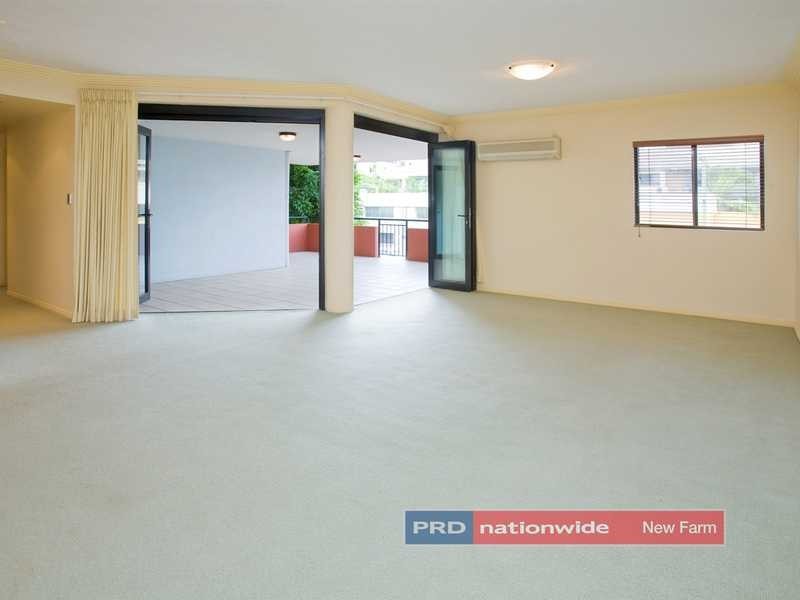 9 Newstead Avenue, Newstead QLD 4006