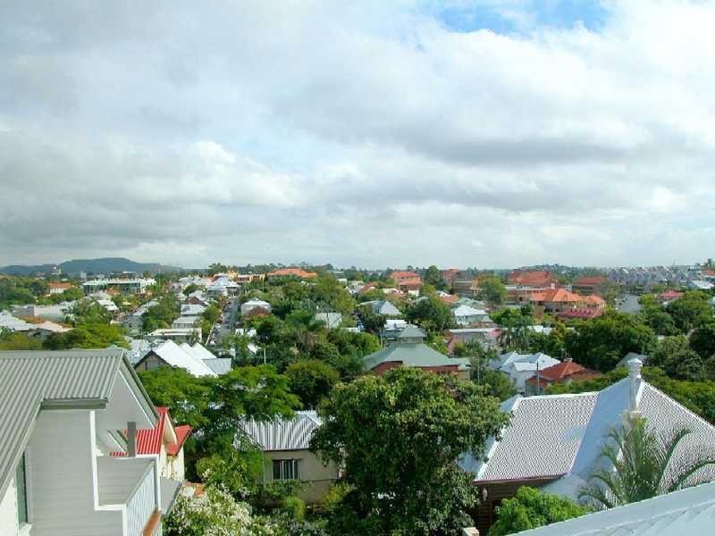 11 Isaac Street, Spring Hill QLD 4000