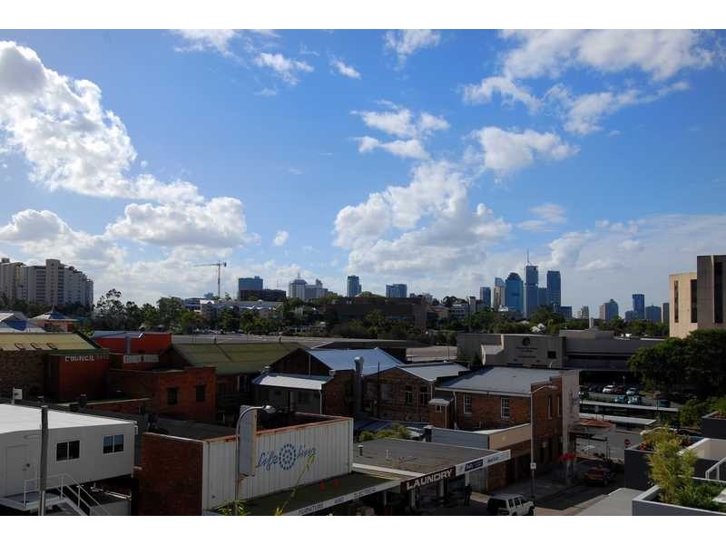 317 /  795 Stanley Street, Woolloongabba QLD 4102