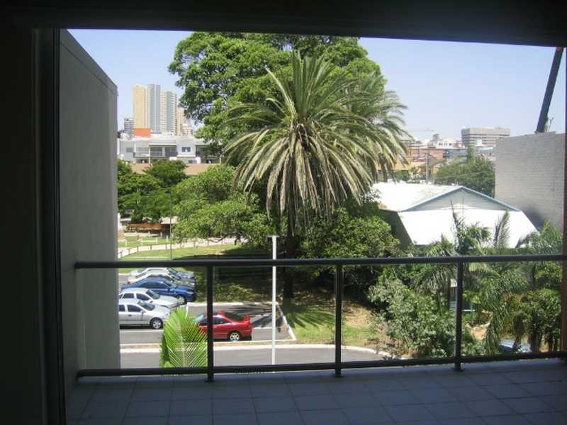 25 James Street, Newstead QLD 4006