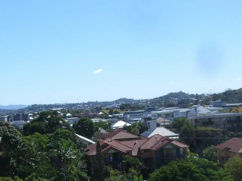 7 Davidson Tce, Newstead QLD 4006