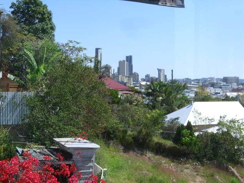 7 Davidson Tce, Newstead QLD 4006