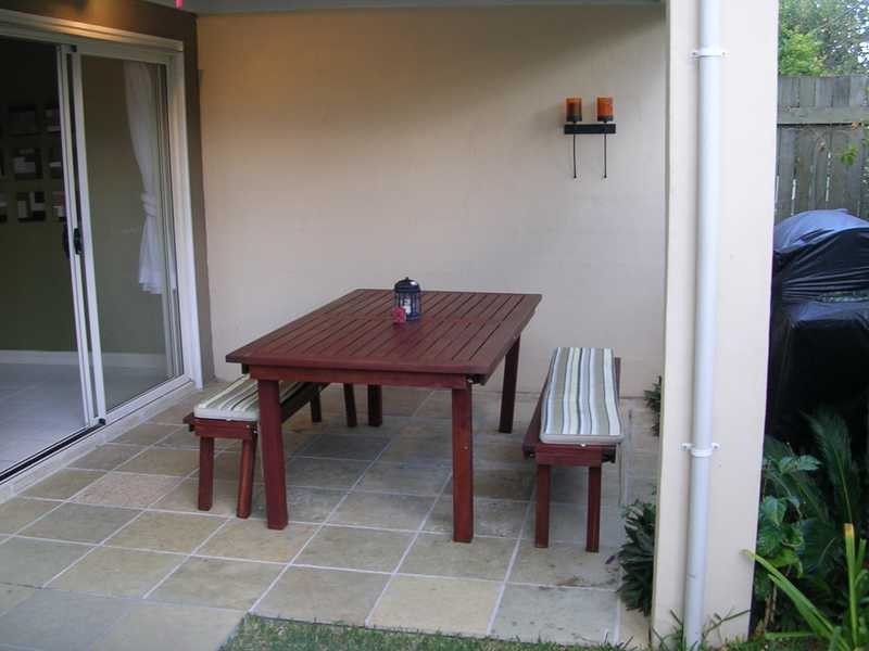 2/82 Jackson Street, Hamilton QLD 4007