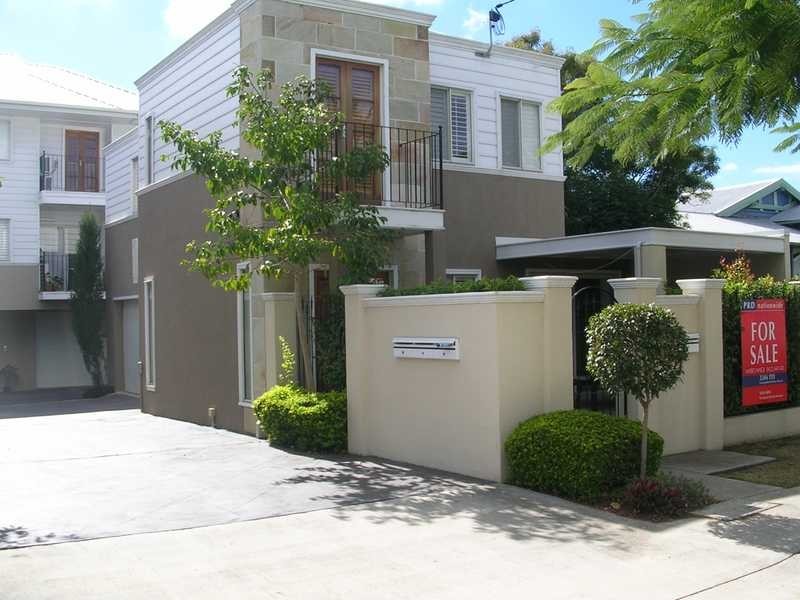 2/82 Jackson Street, Hamilton QLD 4007