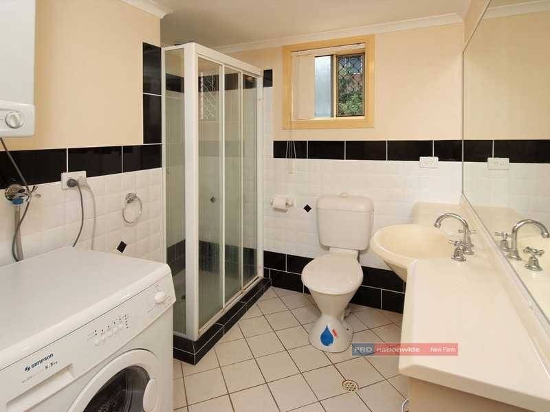 Apartment 1/31 Rainey Street, Chermside QLD 4032