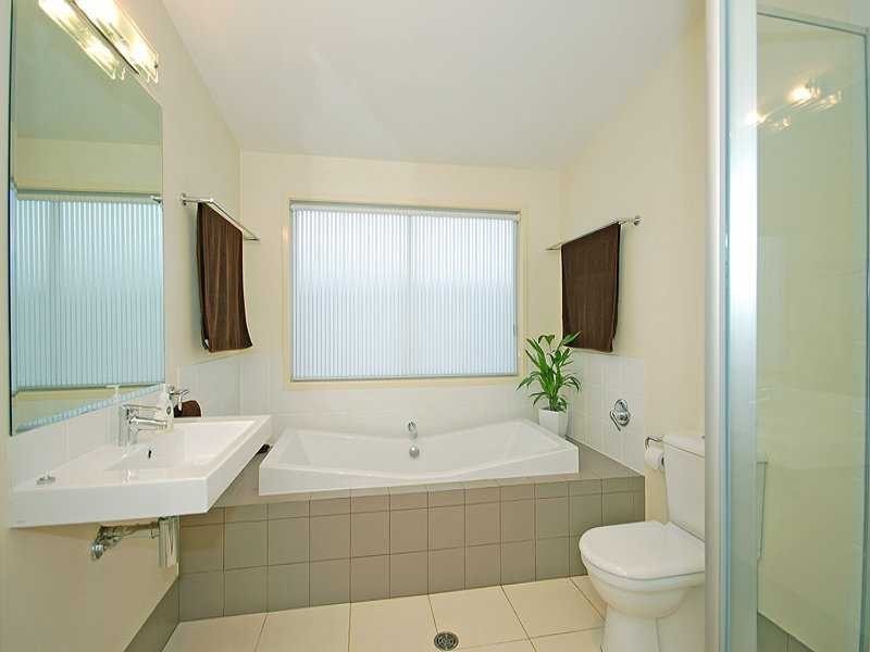 340 Flinders Parade, Brighton QLD 4017