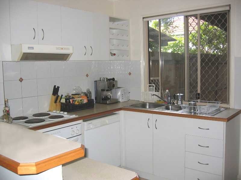 17 Hants Street, Hamilton QLD 4007