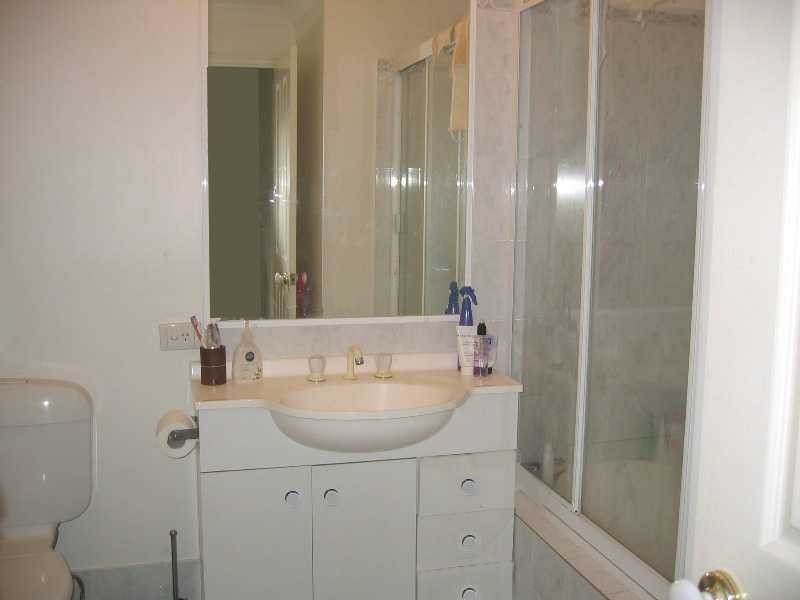 17 Hants Street, Hamilton QLD 4007