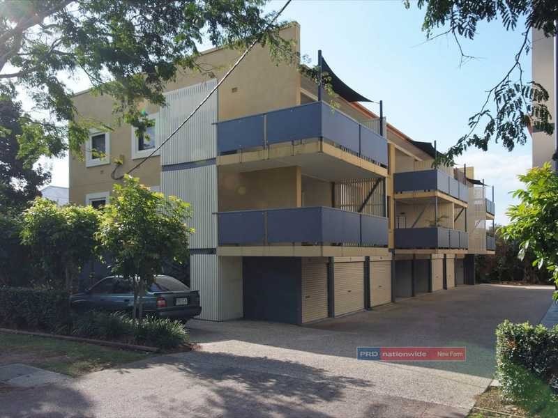 54 Jackson Street, Hamilton QLD 4007