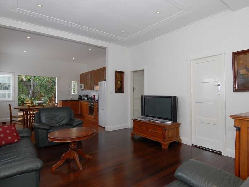 47 Cricket, Petrie Terrace QLD 4000
