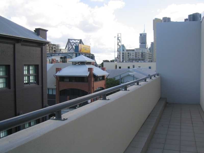 Unit 34/2 Berwick Street, Fortitude Valley QLD 4006