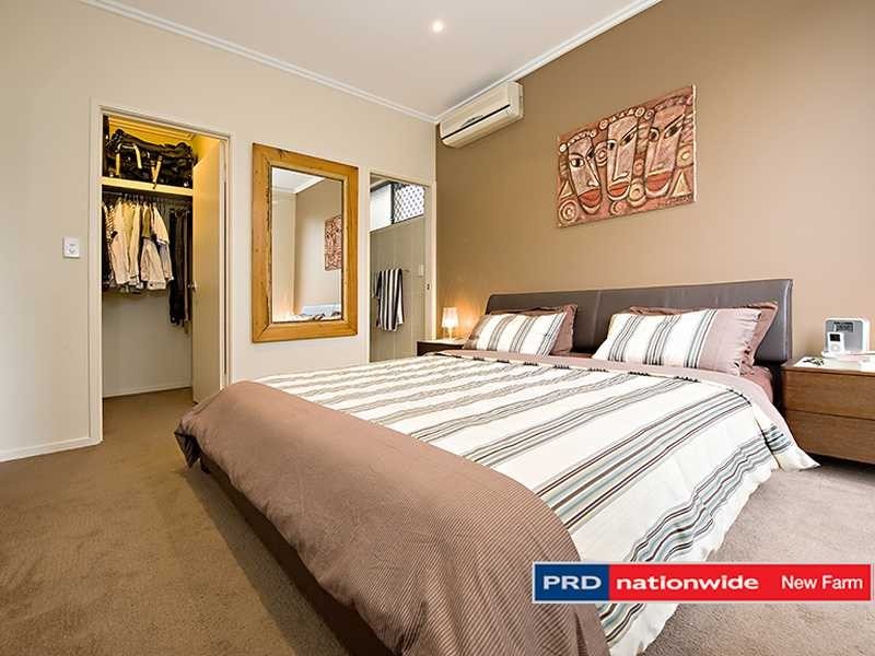 11 Rosetta Street, Newstead QLD 4006