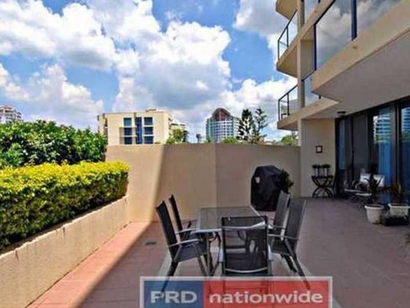 Unit 8/45 Deakin Street, Kangaroo Point QLD 4169