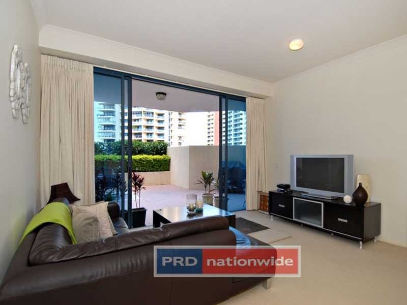Unit 8/45 Deakin Street, Kangaroo Point QLD 4169
