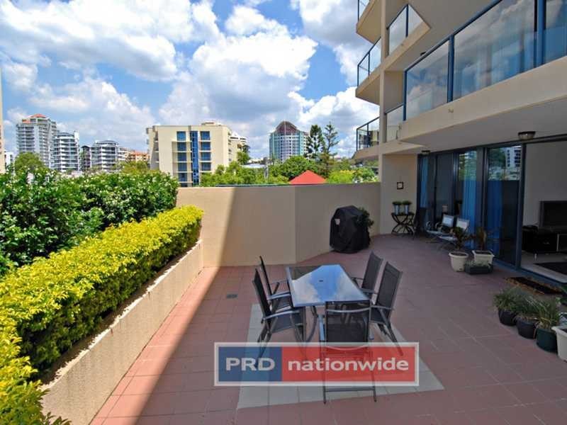 Unit 8/45 Deakin Street, Kangaroo Point QLD 4169